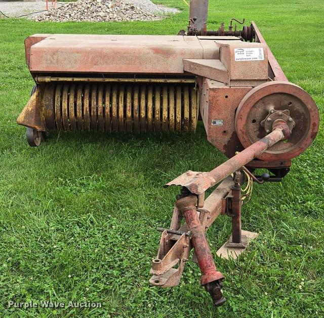 Image of New Holland 269 equipment image 1