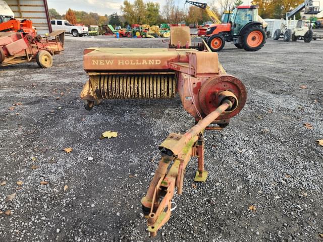 Image of New Holland 269 equipment image 1