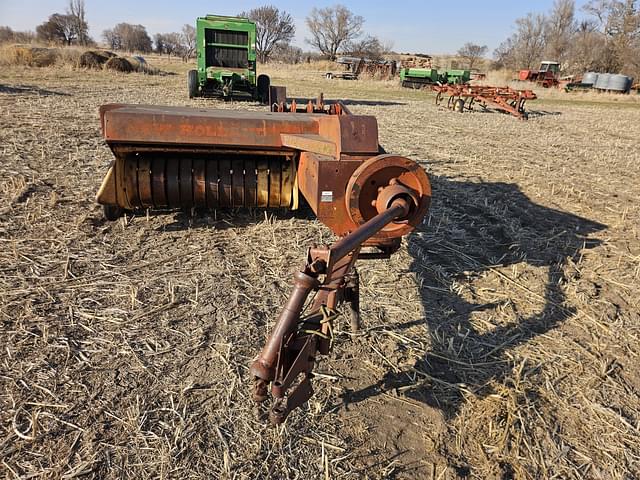 Image of New Holland 269 equipment image 1