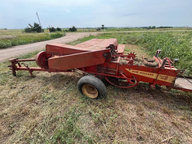Image of New Holland 269 equipment image 1