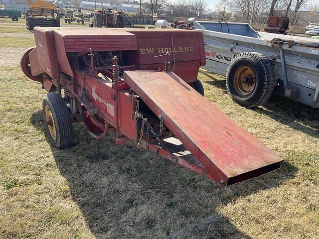 Image of New Holland 270 equipment image 2