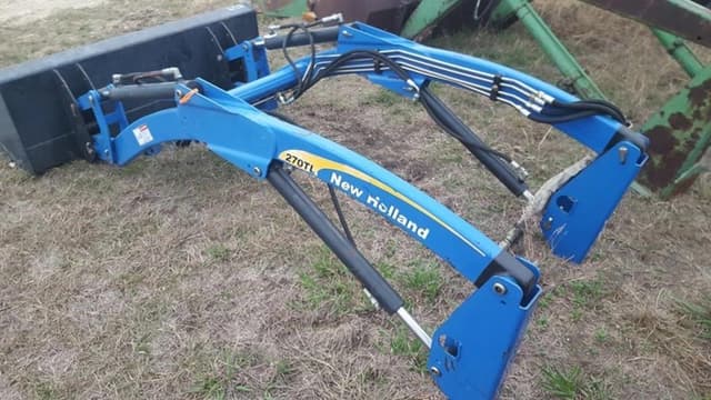 Image of New Holland 270TL equipment image 4