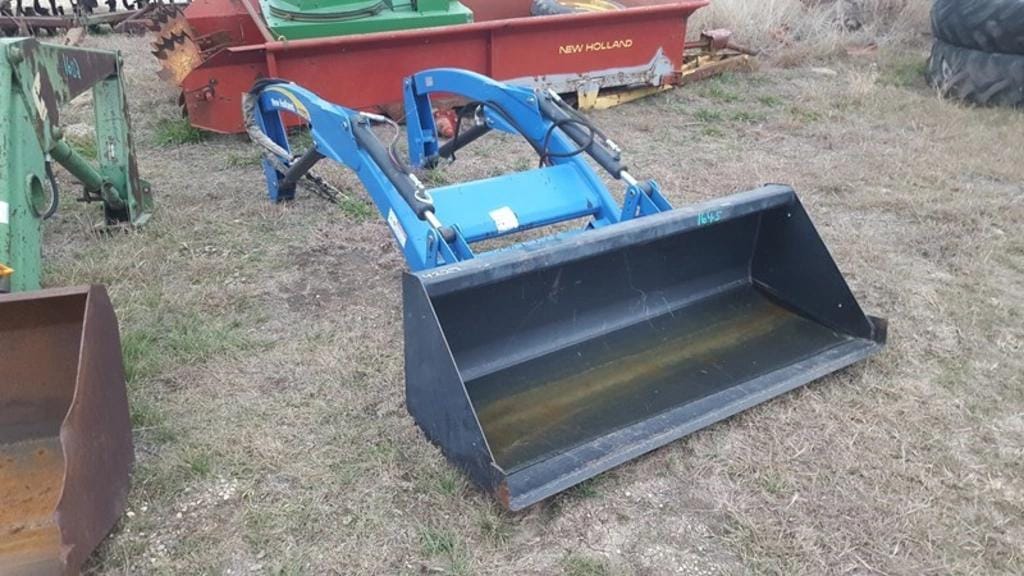 New Holland 270TL Equipment Image0