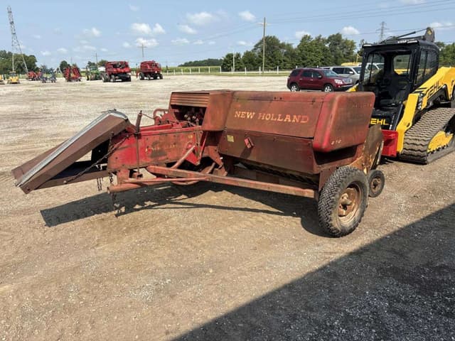 Image of New Holland Hayliner 270 equipment image 3