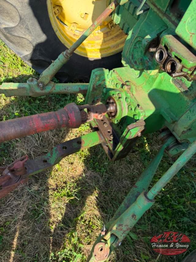 Image of New Holland 270 equipment image 4