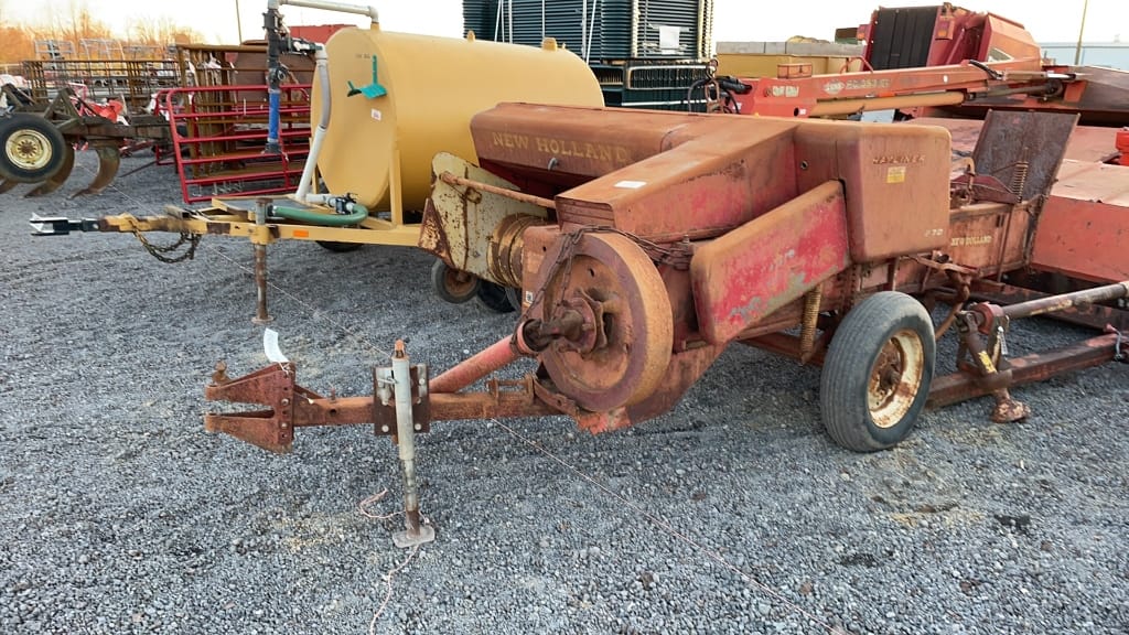 Main image New Holland 270