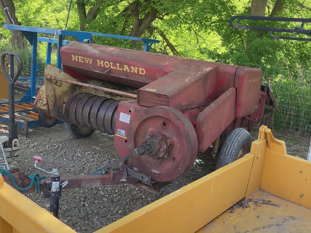 Image of New Holland 270 Primary image