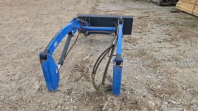 Image of New Holland 270TL equipment image 3