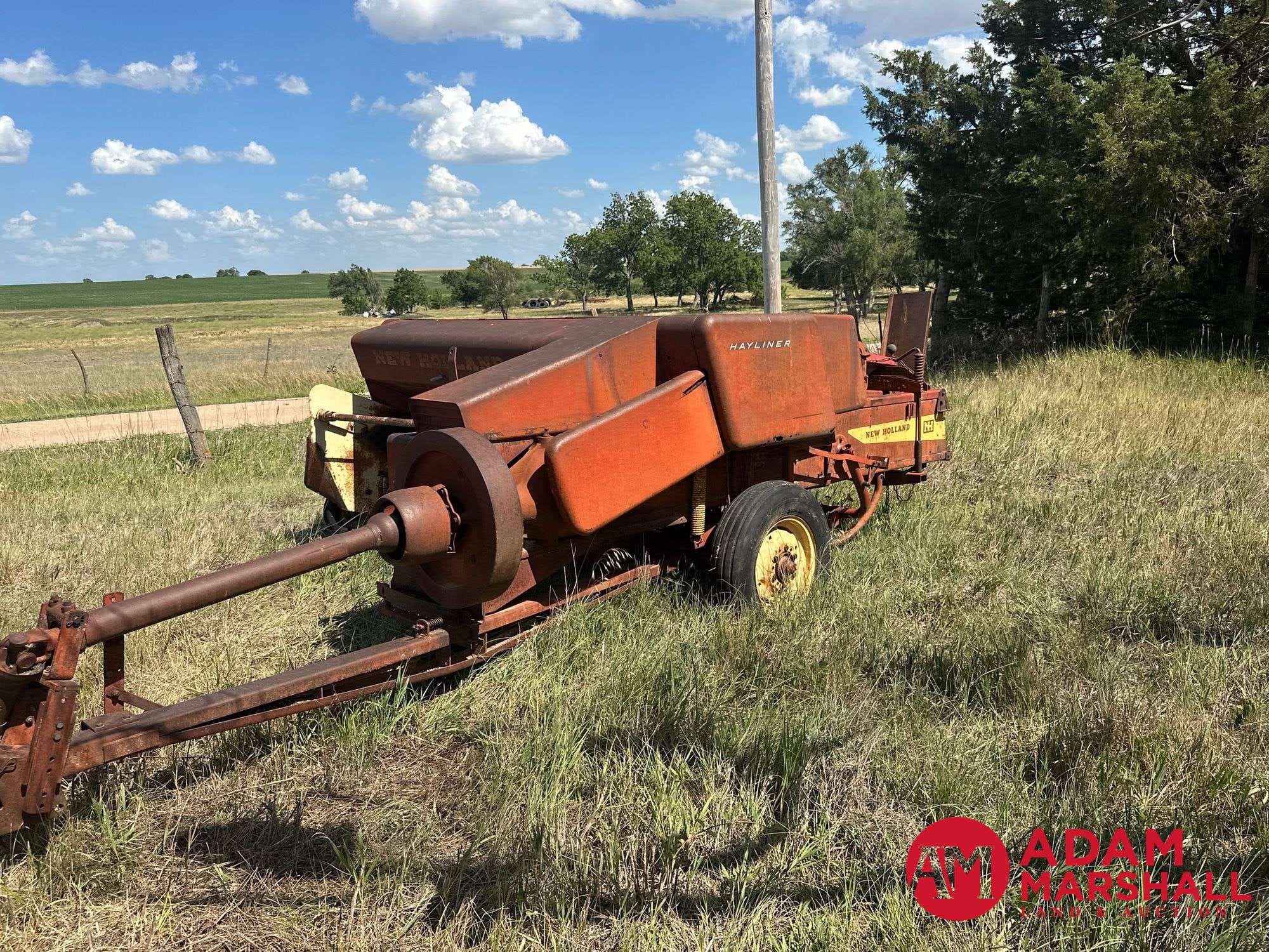 New Holland 271 Equipment Image0