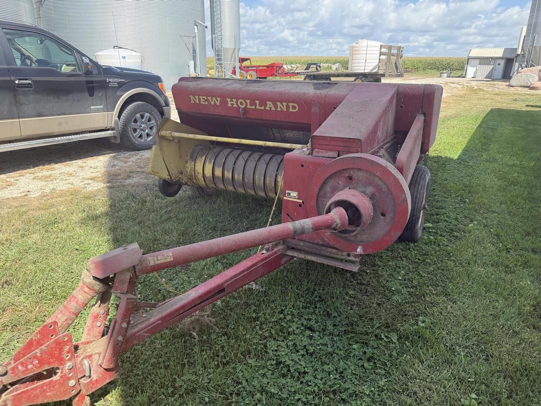 Image of New Holland 271 Primary image