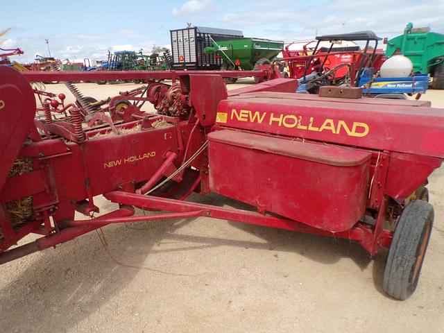 Image of New Holland 273 equipment image 4