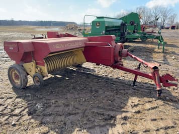 Main image New Holland 273