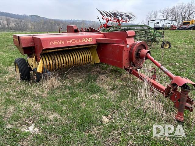 Image of New Holland 273 equipment image 4