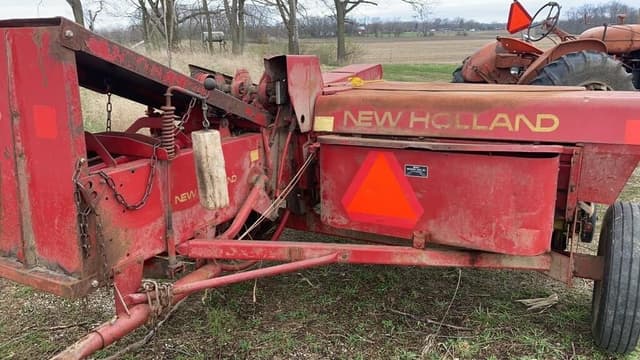 Image of New Holland 273 equipment image 2