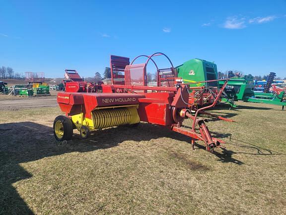 Image of New Holland 273 equipment image 1