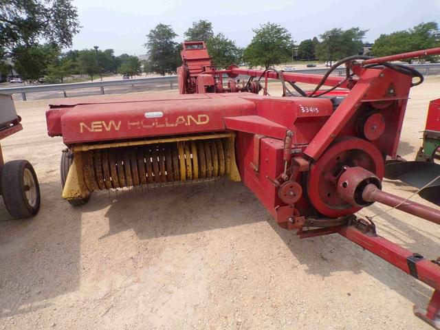 Image of New Holland 273 equipment image 2