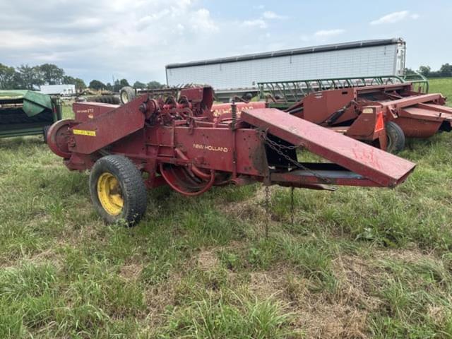 Image of New Holland Hayliner 273 equipment image 2