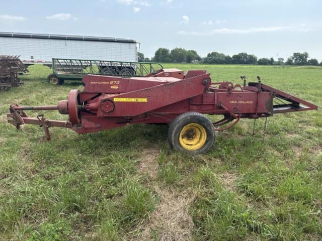 Image of New Holland Hayliner 273 equipment image 1