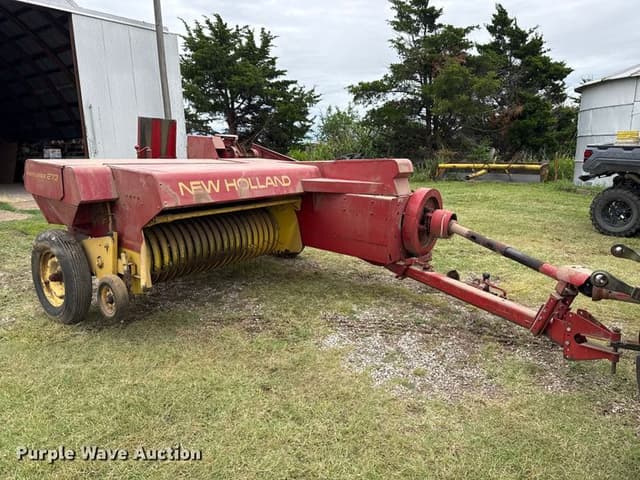 Image of New Holland 273 equipment image 1