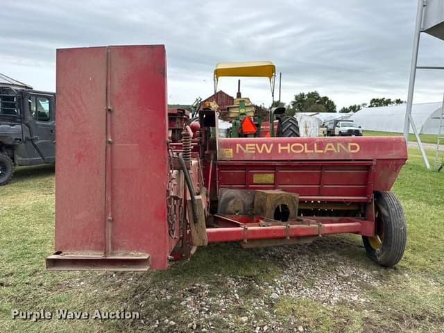 Image of New Holland 273 equipment image 4