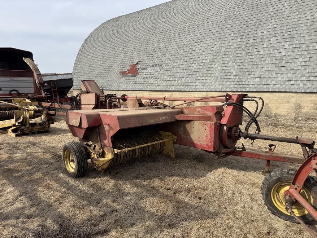 New Holland 273 Equipment Image0