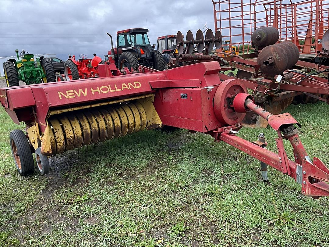Image of New Holland 273 Primary image