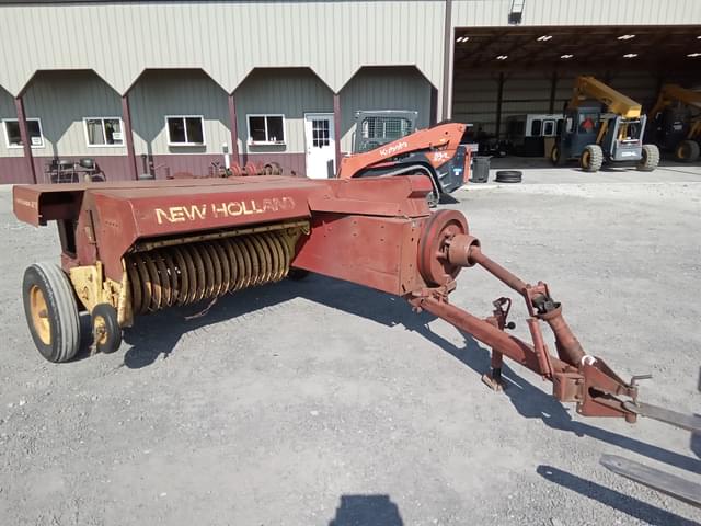 Image of New Holland 273 equipment image 1