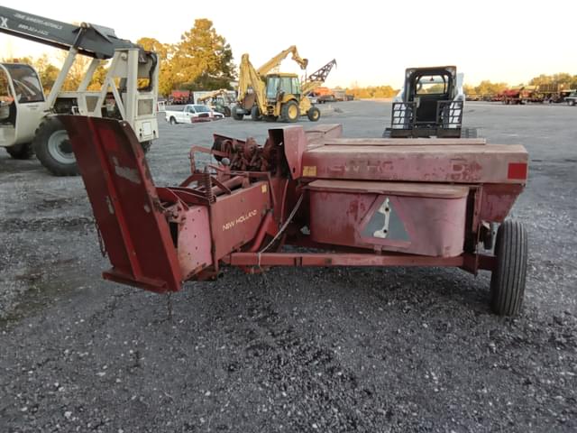 Image of New Holland 273 equipment image 3
