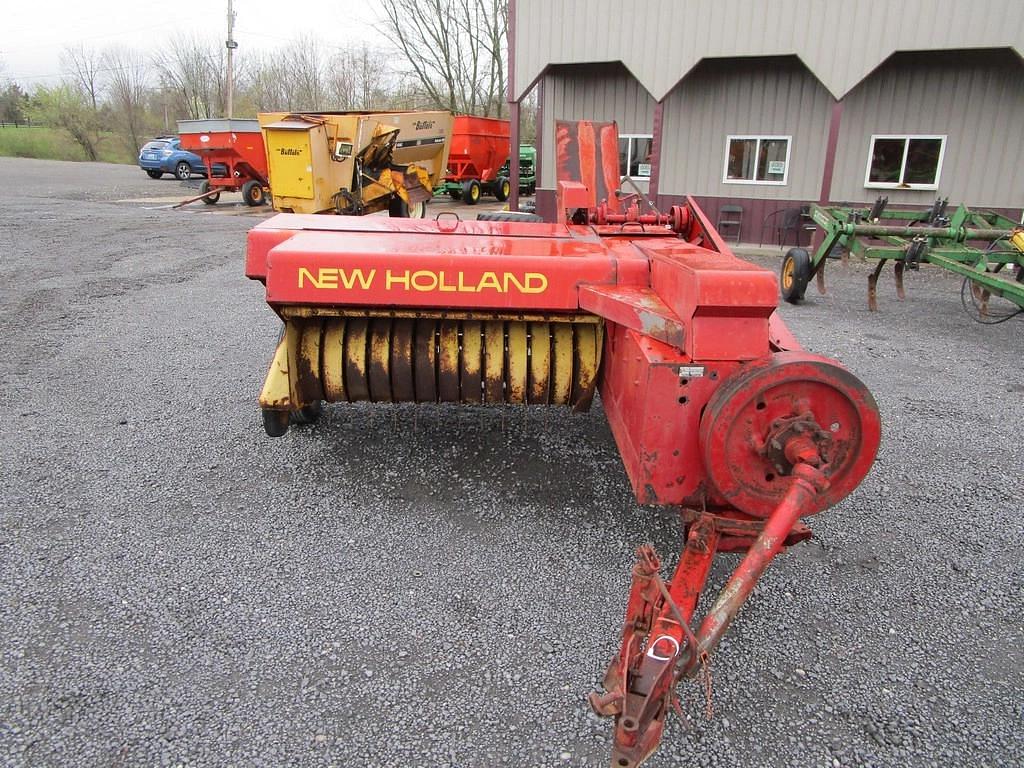 Image of New Holland 273 Primary image