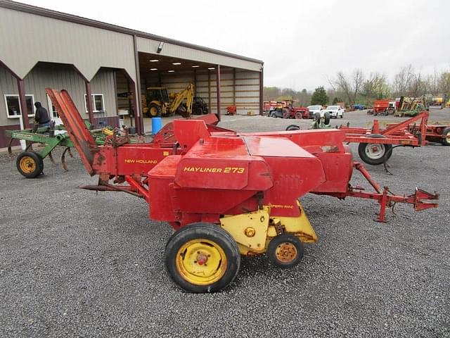 Image of New Holland 273 equipment image 1