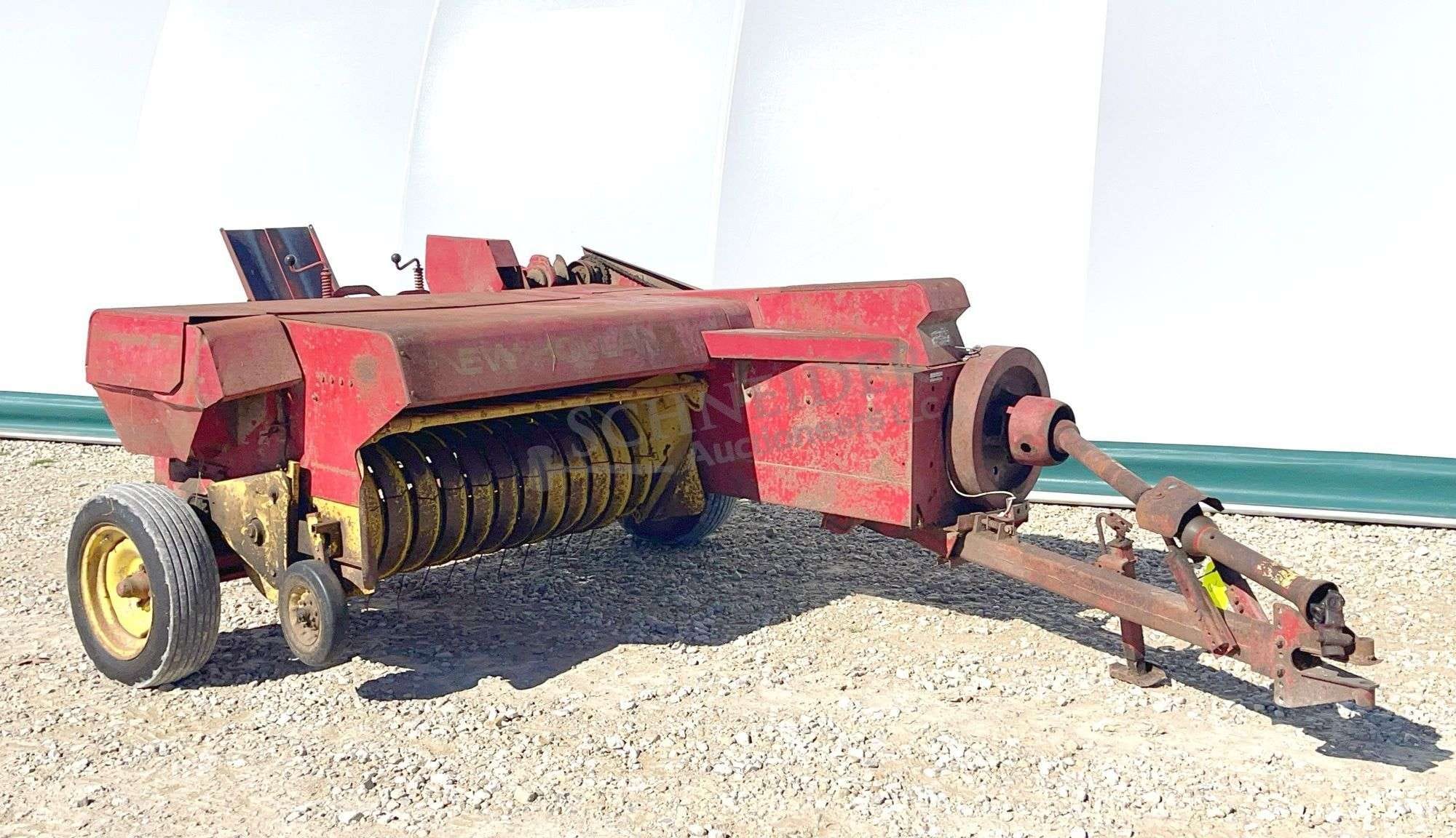 New Holland 273 Equipment Image0