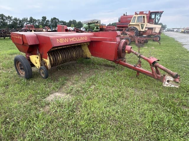 Image of New Holland 273 equipment image 1