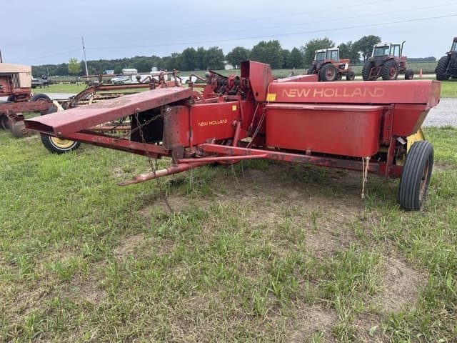 Image of New Holland 273 equipment image 4