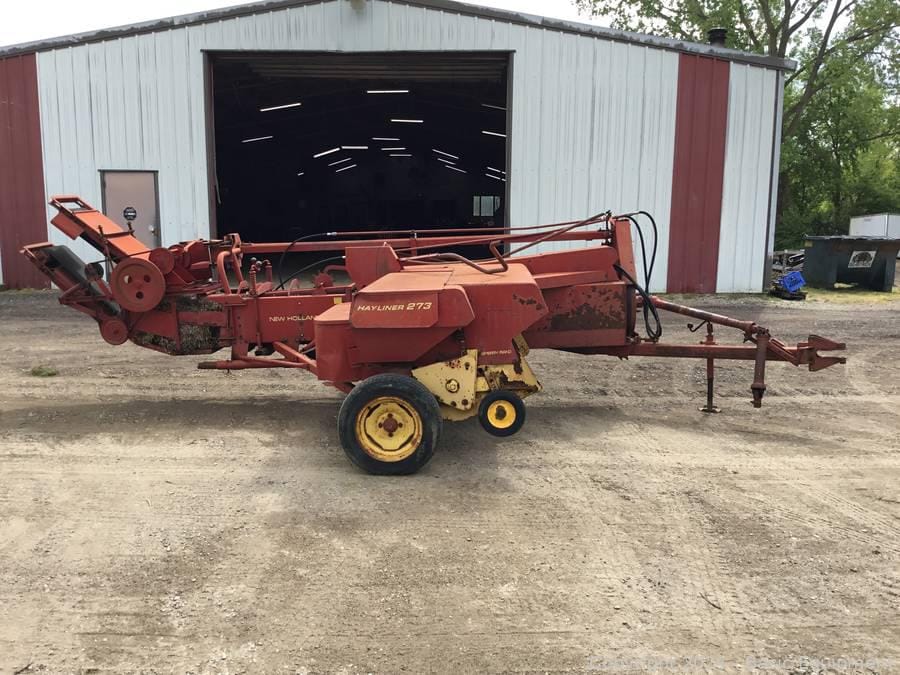 Main image New Holland 273