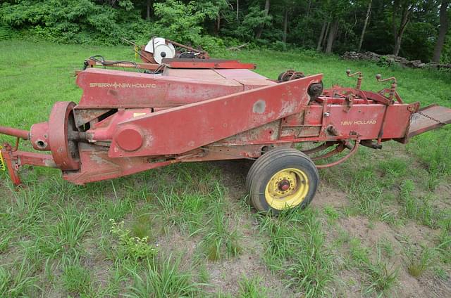 Image of New Holland 273 equipment image 2