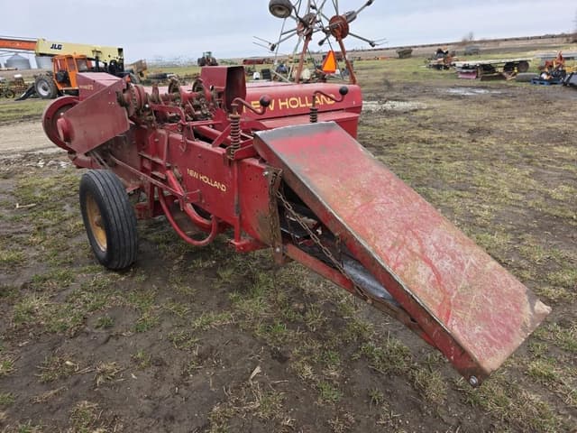 Image of New Holland Hayliner 273 equipment image 3