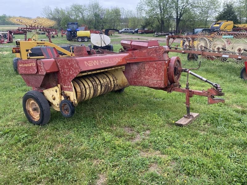 Image of New Holland Hayliner 273 Primary image