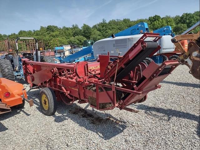 Image of New Holland 275 equipment image 3