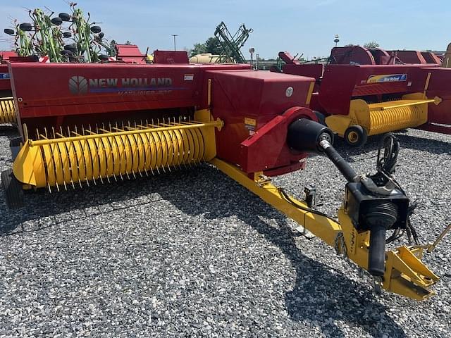 Image of New Holland 275 equipment image 1