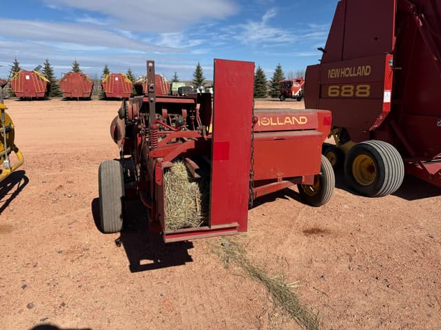 Image of New Holland 275 equipment image 1