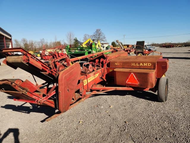 Image of New Holland 275 equipment image 3
