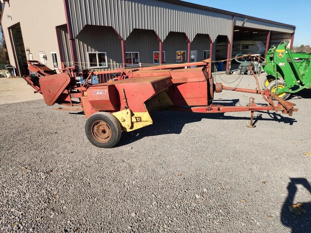New Holland 275 Equipment Image0
