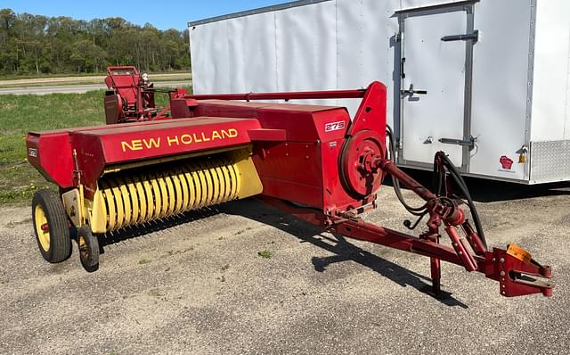 Image of New Holland 275 equipment image 1