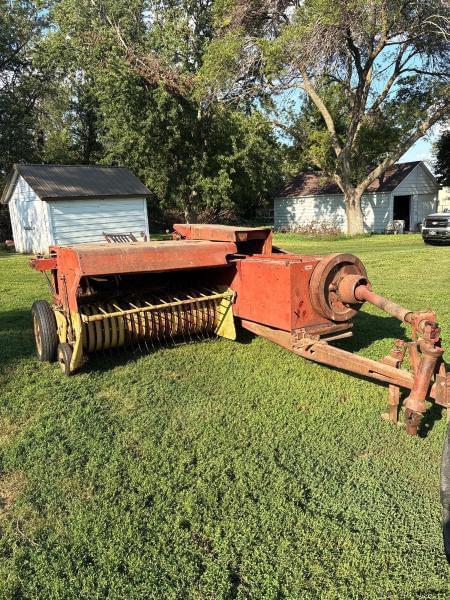 Image of New Holland 275 Primary image