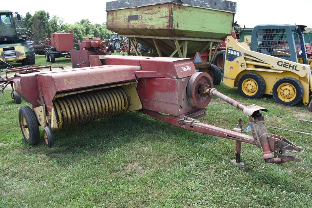 Image of New Holland 275 Primary image