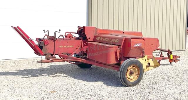 Image of New Holland 275 equipment image 4