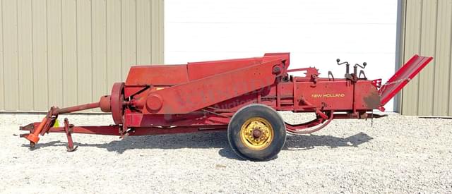 Image of New Holland 275 equipment image 3