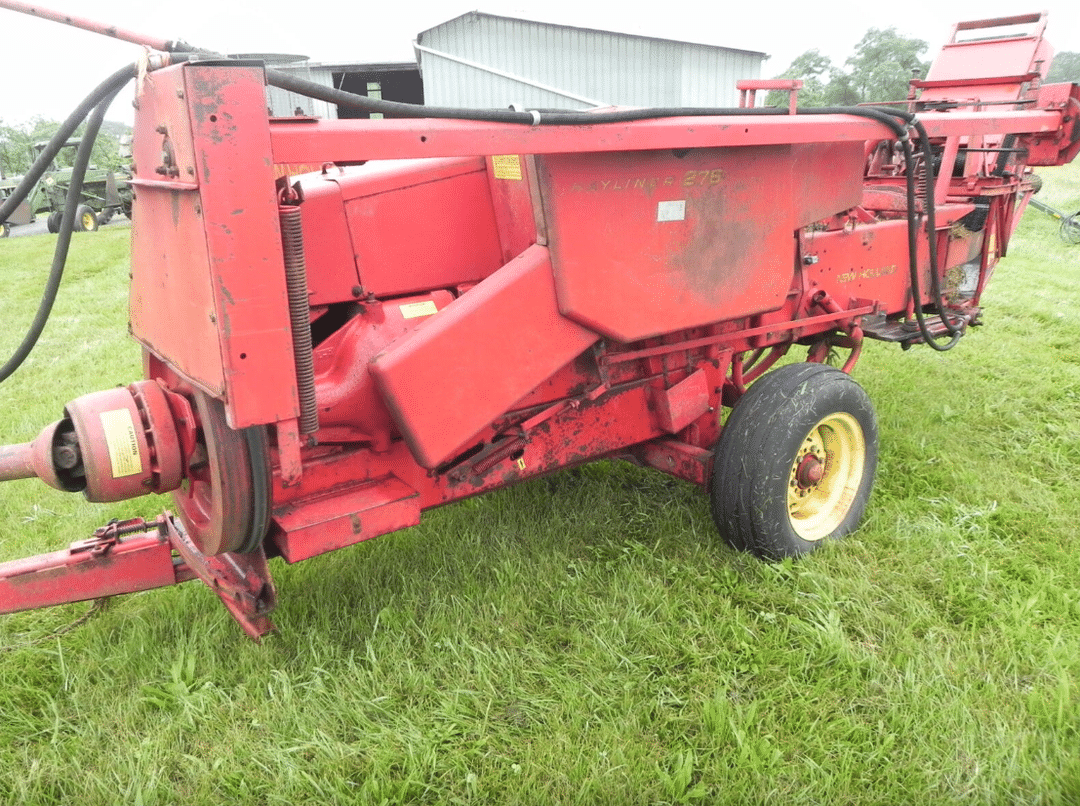 Image of New Holland 276 Image 1