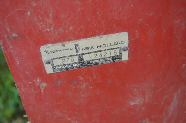 Image of New Holland 276 equipment image 1
