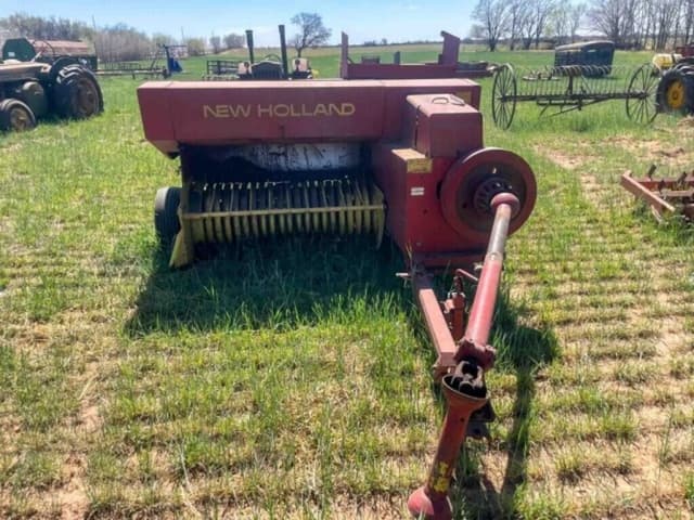 Image of New Holland 276 equipment image 1